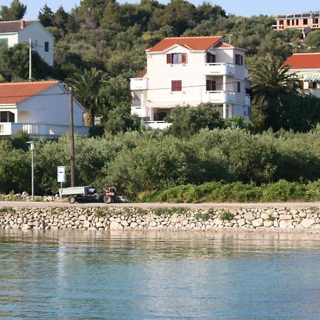 Apartments And Rooms By The Sea Jakisnica, Pag - 4160 Lun  Exterior foto
