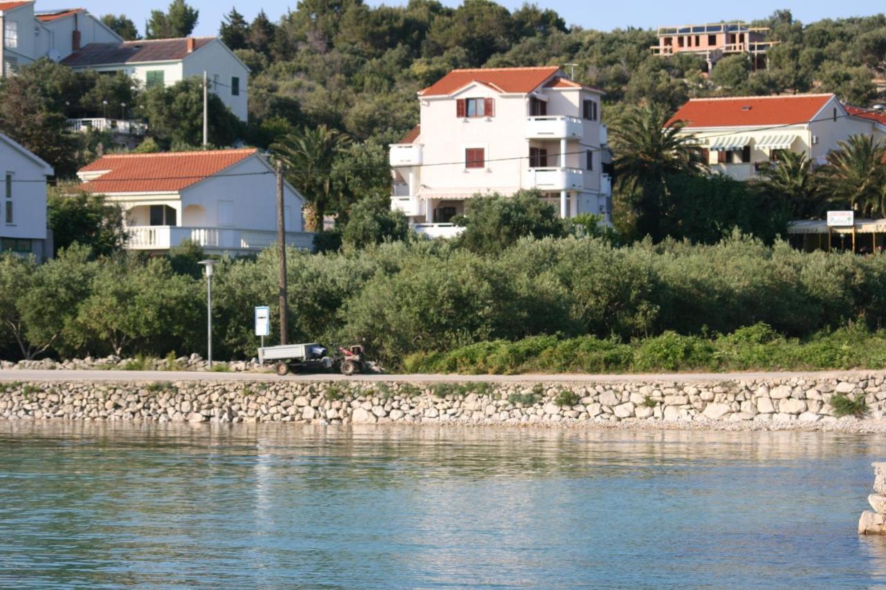 Apartments And Rooms By The Sea Jakisnica, Pag - 4160 Lun  Exterior foto