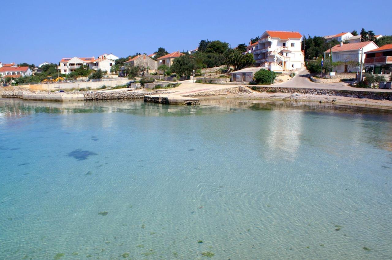 Apartments And Rooms By The Sea Jakisnica, Pag - 4160 Lun  Exterior foto