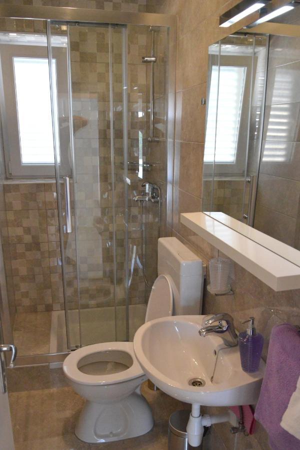 Apartments And Rooms By The Sea Jakisnica, Pag - 4160 Lun  Exterior foto