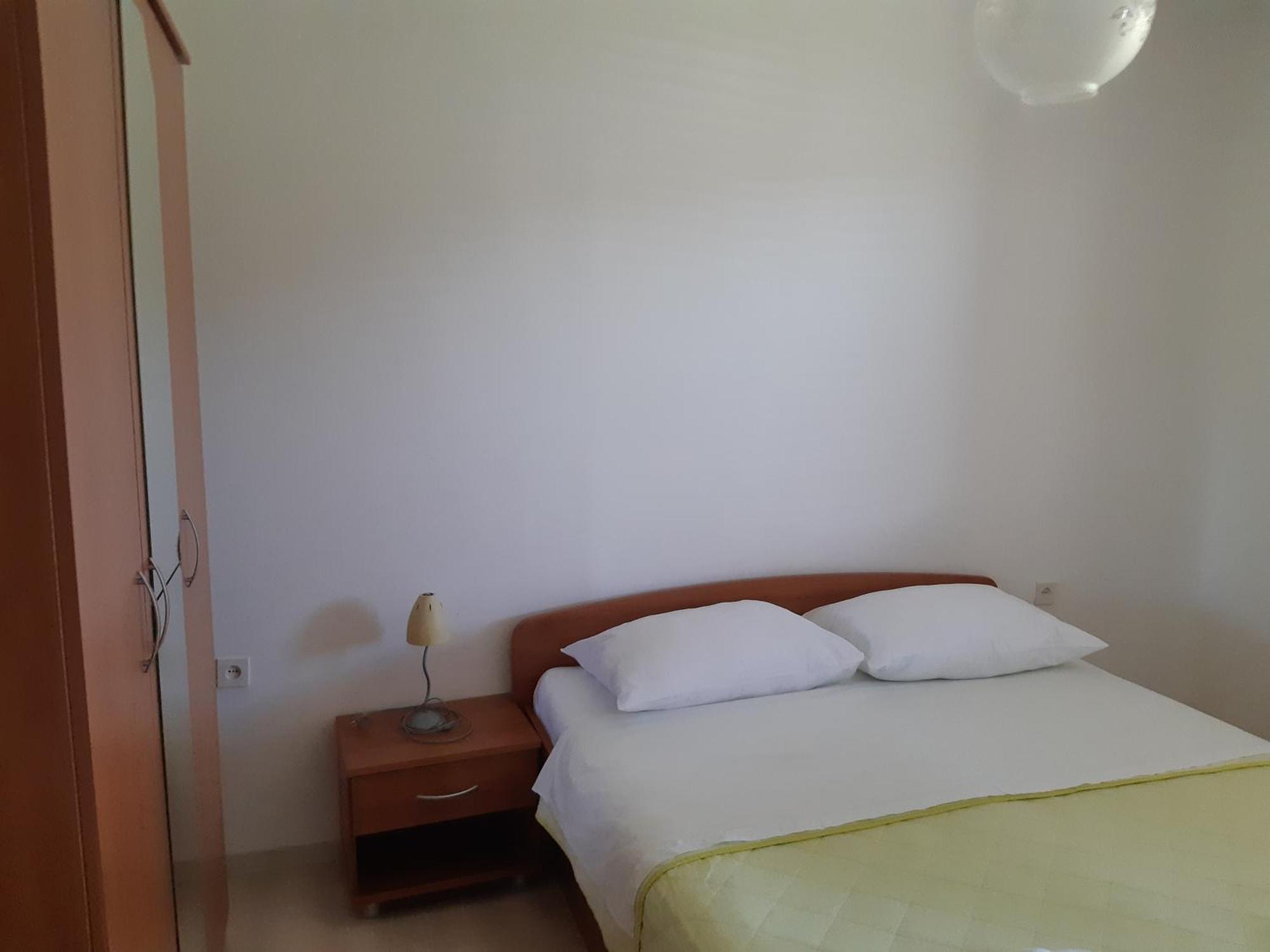 Apartments And Rooms By The Sea Jakisnica, Pag - 4160 Lun  Quarto foto