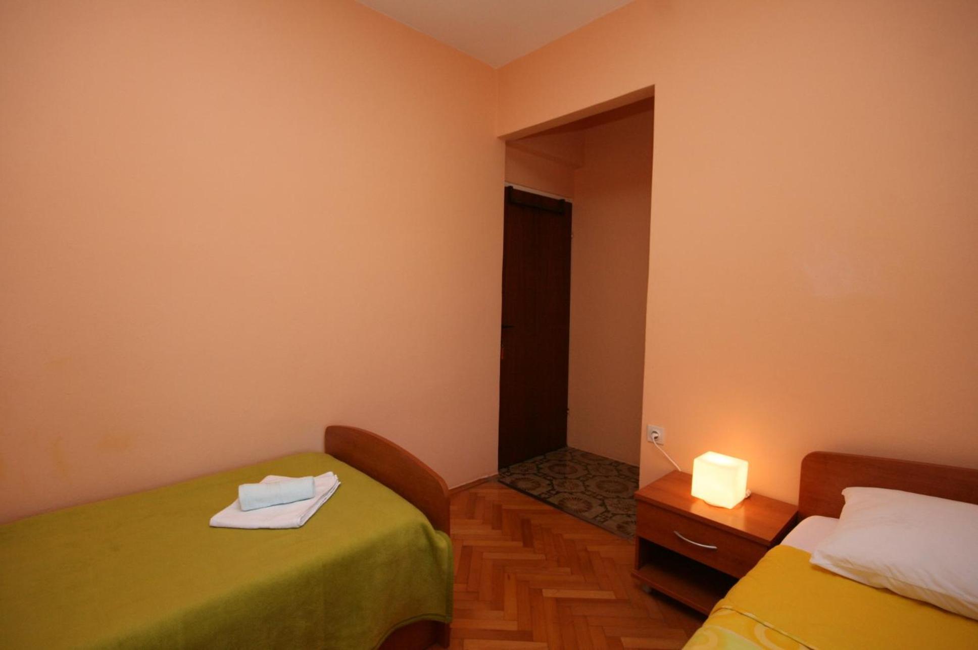 Apartments And Rooms By The Sea Jakisnica, Pag - 4160 Lun  Quarto foto